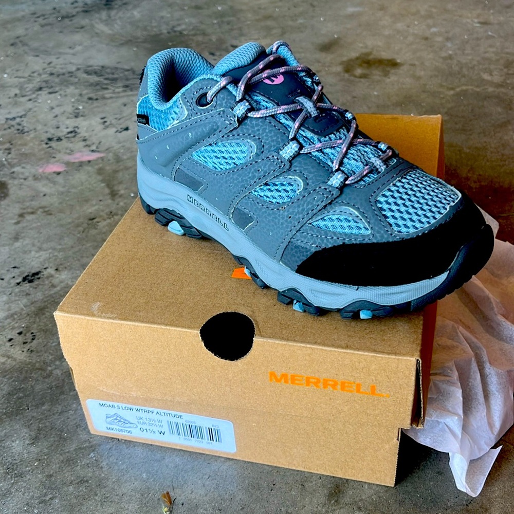 Moab 3 low lace waterproof sneaker, Merrell, 1.5 W kids